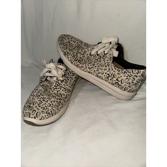 Toms Cheetah Print Shoes 6.5 - Picture 4 of 7